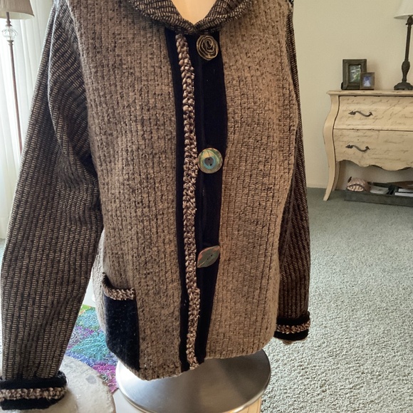 Lee Anderson jacket size L.  Mainly black and green. - Picture 1 of 6